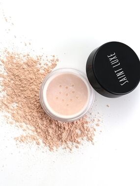 Saint Luxe Radiant Setting Powder - Light Beige